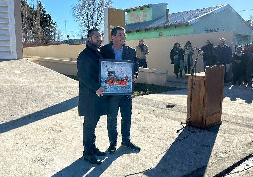 El intendente de Rawson, Damián Biss participó del aniversario 103° de Las Plumas