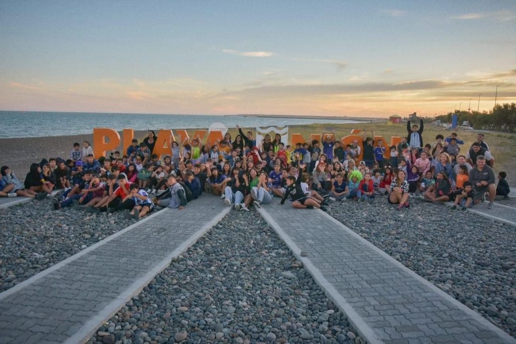 Playa Unión: más de 800 niños y niñas inician este lunes la Colonia Municipal de Verano 2025