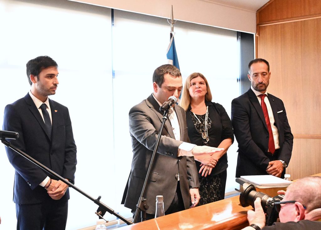 Andrés Giacomone prestó juramento y asumió como Ministro del Superior Tribunal de Justicia del Chubut