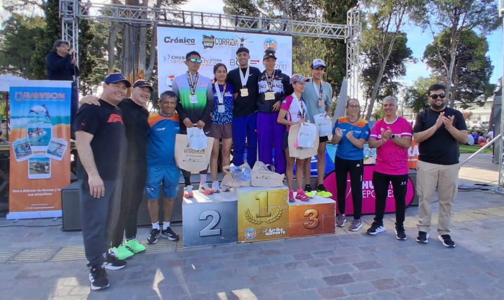 “Coco” Muñoz ganó la primera edición de la Corrida Crónica disputada en Rawson con más de 200 competidores