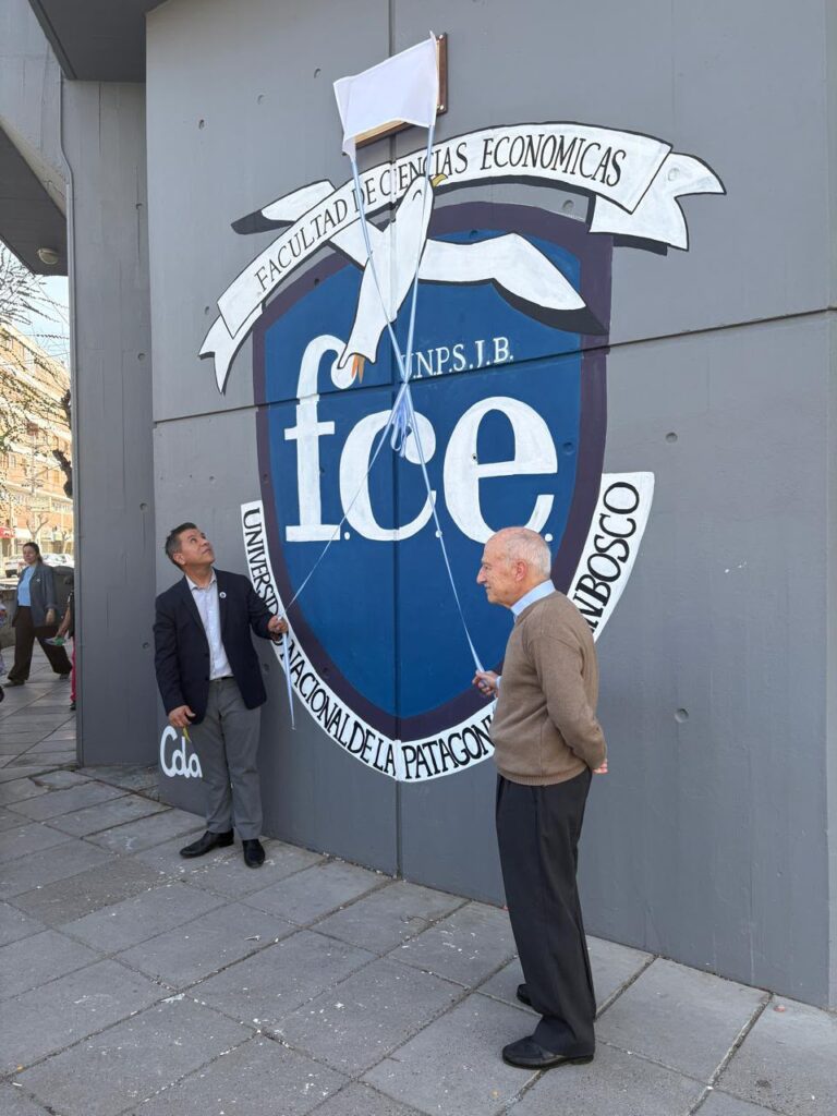 Económicas designó a su edificio de Trelew como “Sede Decanato Cr. Jorge Santos Stacco”