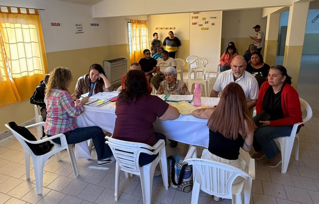La Municipalidad lleva a los barrios la regularización de titulos de propiedad pendientes