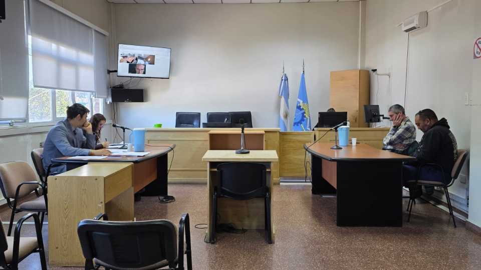 Llevan a juicio la investigación contra el director de una escuela de Corcovado por presunto fraude con el refrigerio escolar
