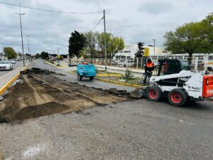 Comenzó la reparación de la avenida Antártida Argentina entre Gregorio Mayo y avenida 25 de Mayo