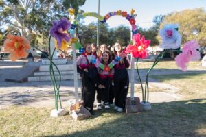 Con juegos, sorteos y espectáculos se desarrolló la edición especial de "la Muni en tu Barrio" por el Día de la Madre
