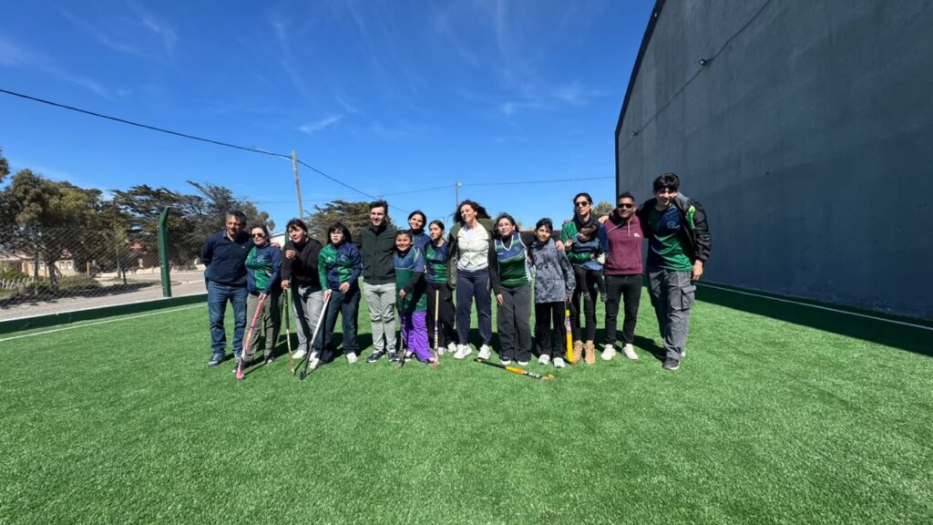 Camarones inauguró dos canchas de césped sintético y amplía las oportunidades para el deporte y la inclusión