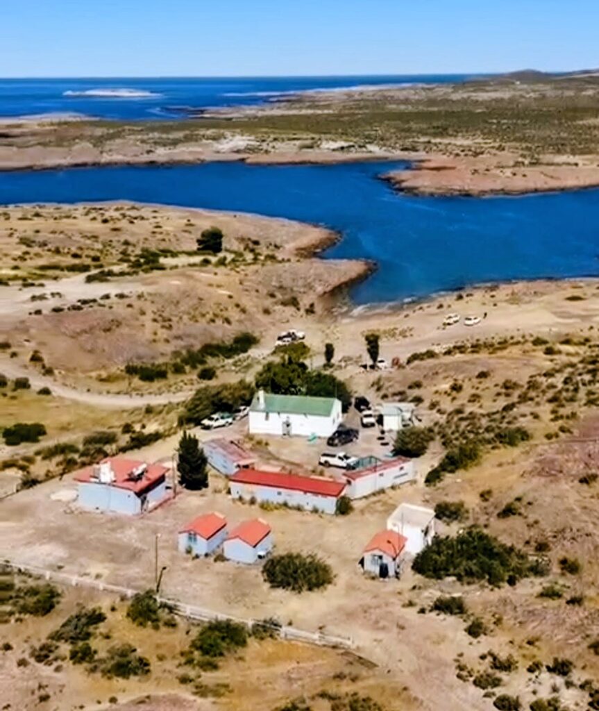 Camarones propone desarrollar Caleta Sara como un polo turístico junto al Gobierno Provincial