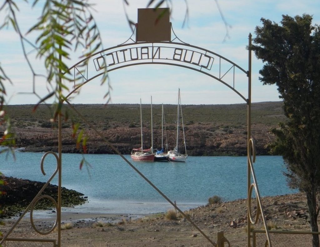 Camarones propone desarrollar Caleta Sara como un polo turístico junto al Gobierno Provincial