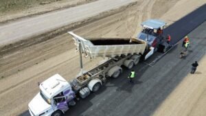 Torres destacó el inicio de una nueva etapa de la pavimentación de la Ruta Nacional 40, llevada adelante con fondos provinciales