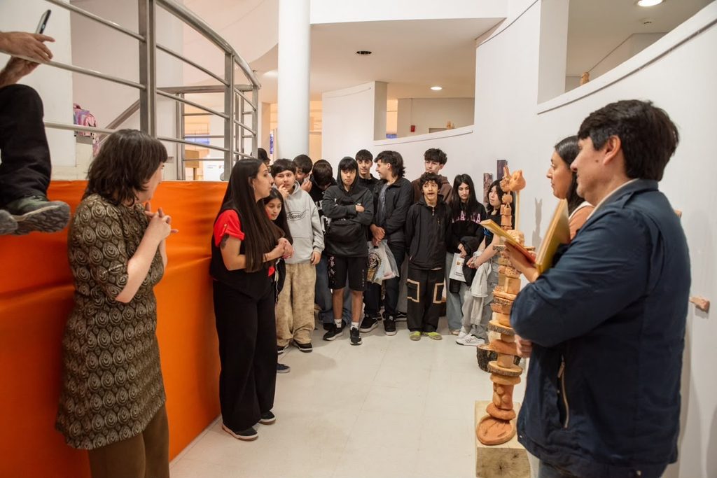 Provincia inauguró una nueva muestra artística elaborada por estudiantes de comunas y parajes chubutenses 1 Provincia inauguró una nueva muestra artística elaborada por estudiantes de comunas y parajes chubutenses