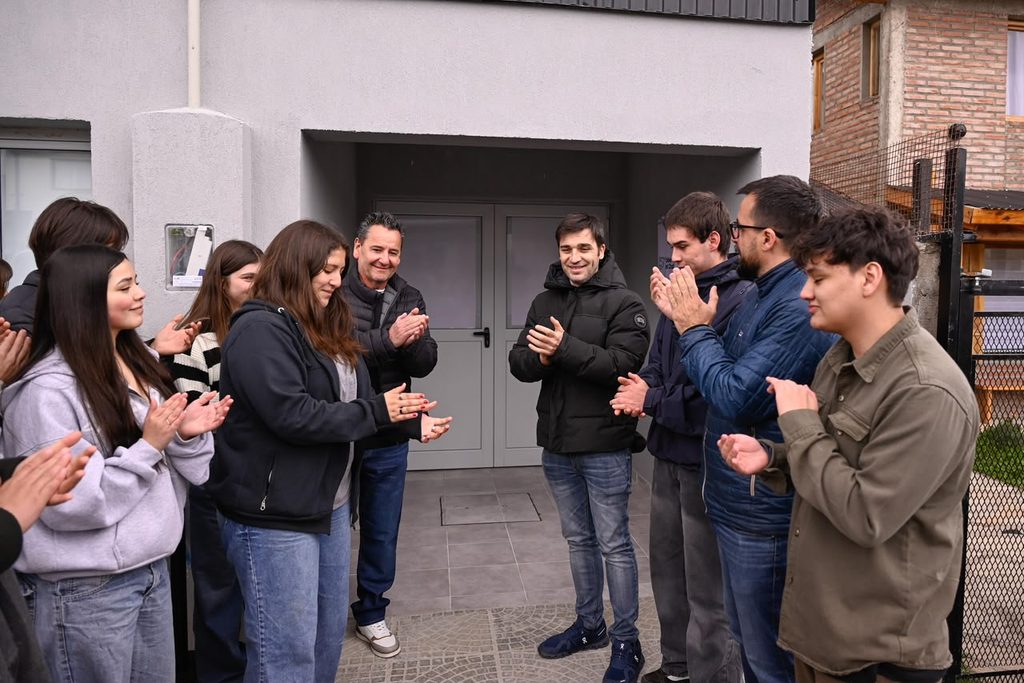 Torres, Molina y Taccetta inauguraron la Casa Estudiantil de Corcovado en Esquel “Los jóvenes van a tener las mismas oportunidades de desarrollarse”