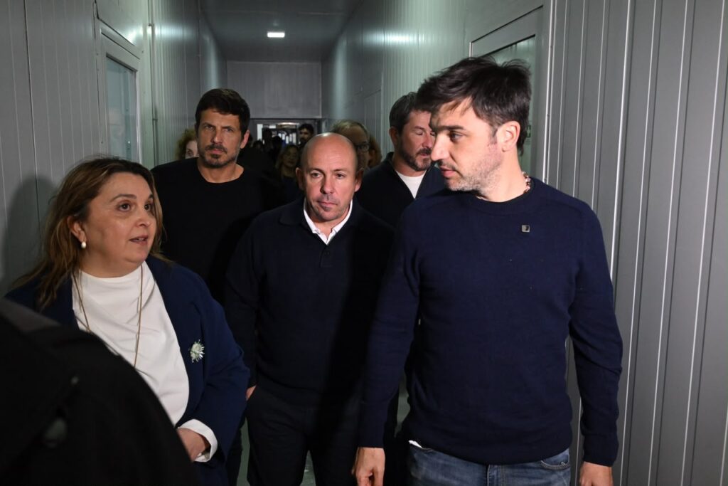 Torres inauguró la ampliación de una empresa biotecnológica de Puerto Madryn que exporta productos elaborados en Chubut a mercados internacionales
