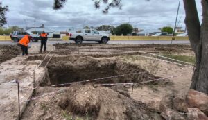 Instalan riego automatizado en un espacio verde del barrio Luis Vernet