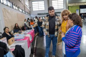 El ISET N.º 820 celebró su tercer aniversario con una muestra de trabajos estudiantiles