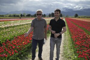En la apertura de la Temporada de Tulipanes, Torres confirmó que se licitarán nuevas obras para ampliar el aeropuerto de Esquel