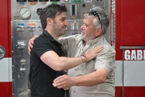 Torres firmó un convenio para incorporar ocho nuevos camiones al sistema de Bomberos Voluntarios del Chubut