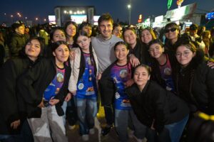 Trelew: con récord de recaudación y más de 15 mil personas Torres acompañó la Fiesta del Pingüino y el Telebingo Deportivo Solidario 1 Trelew: con récord de recaudación y más de 15 mil personas Torres acompañó la Fiesta del Pingüino y el Telebingo Deportivo Solidario