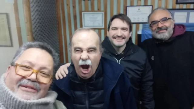 Las mañanas en #fmbahíaengaño 💪🏼✨🧉 con @demetriorw #AldoVega #LeonardoVega @gabrielfrojas  De 07 a 09 #radioportátil  De 09 a 13 #juntosenlabahia  #radioenvivo